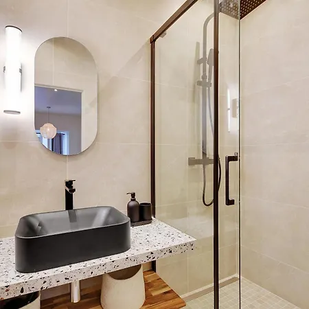 Serene - 1br 4p - Canal St-martin Apartman *